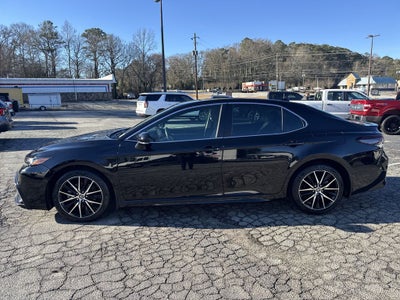 2022 Toyota Camry SE