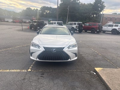 2022 Lexus ES 300h