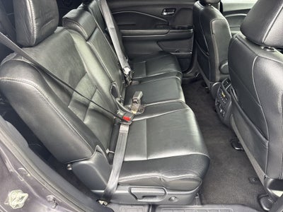 2020 Honda Pilot Touring 8 Passenger