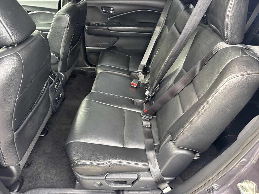 2020 Honda Pilot Touring 8 Passenger