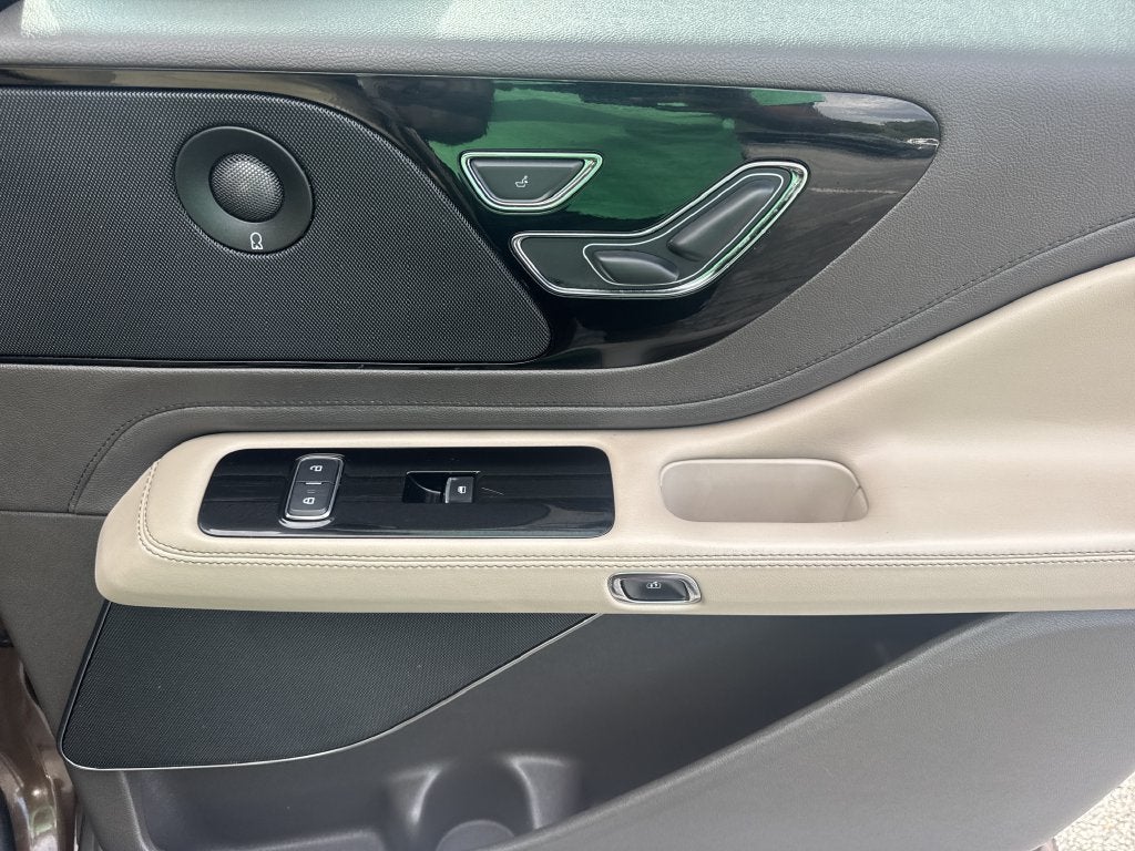 2022 Lincoln Aviator Reserve Premium
