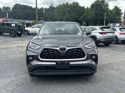 2024 Toyota Highlander LE