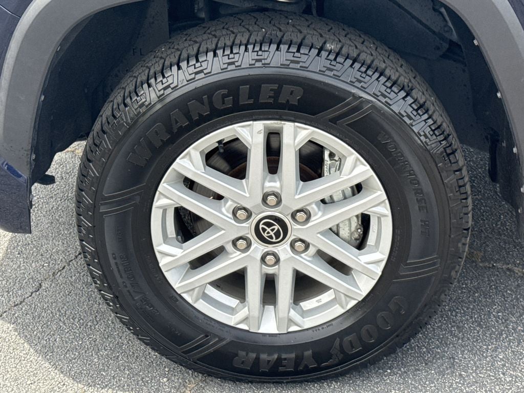2022 Toyota Tundra SR5