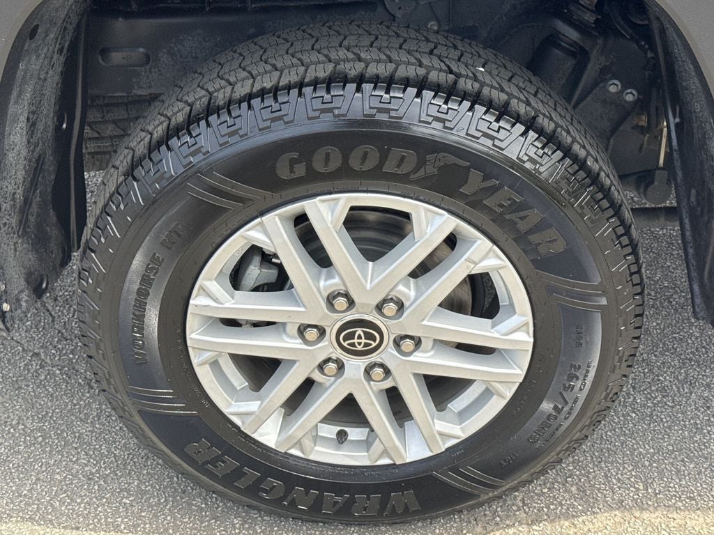 2022 Toyota Tundra SR5
