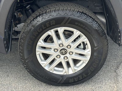 2022 Toyota Tundra SR5