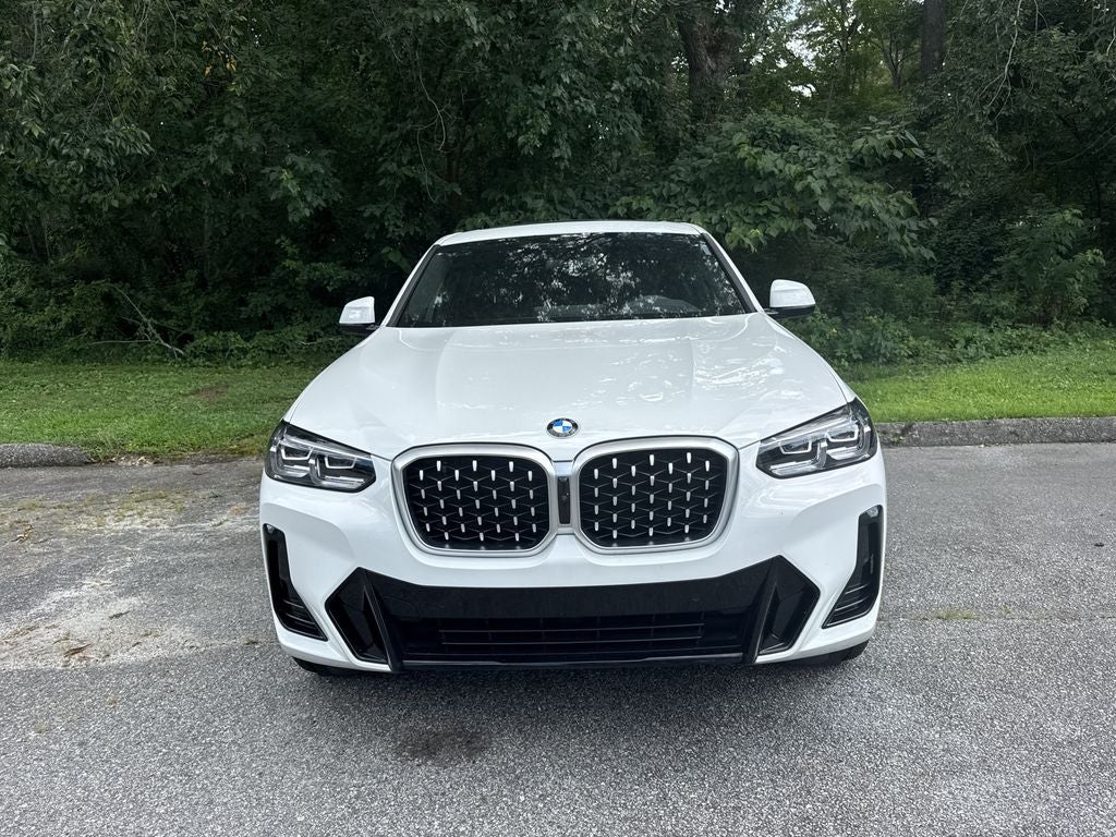 2025 BMW X4 xDrive30i