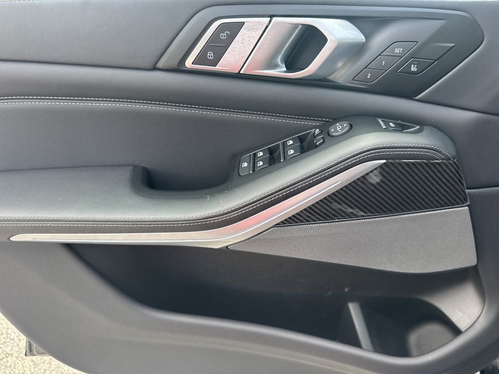 2021 BMW X5 M50i
