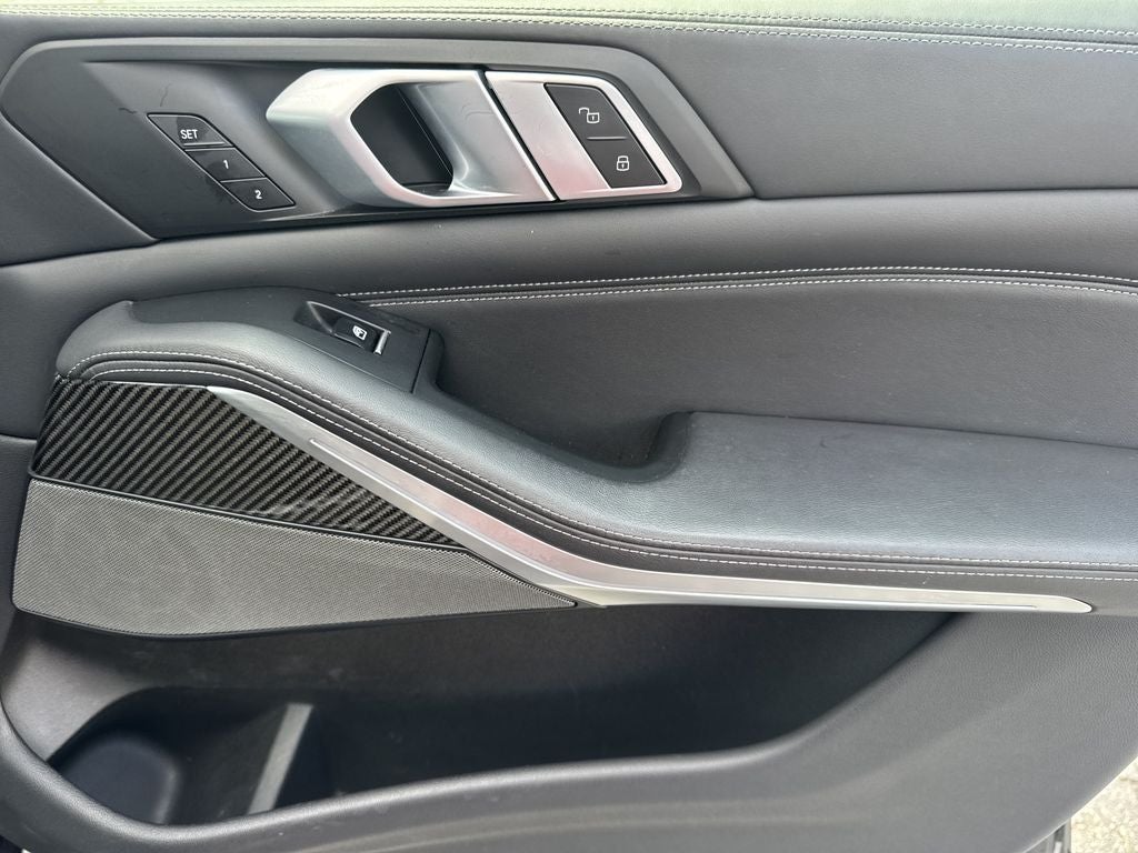 2021 BMW X5 M50i