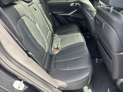 2021 BMW X5 M50i