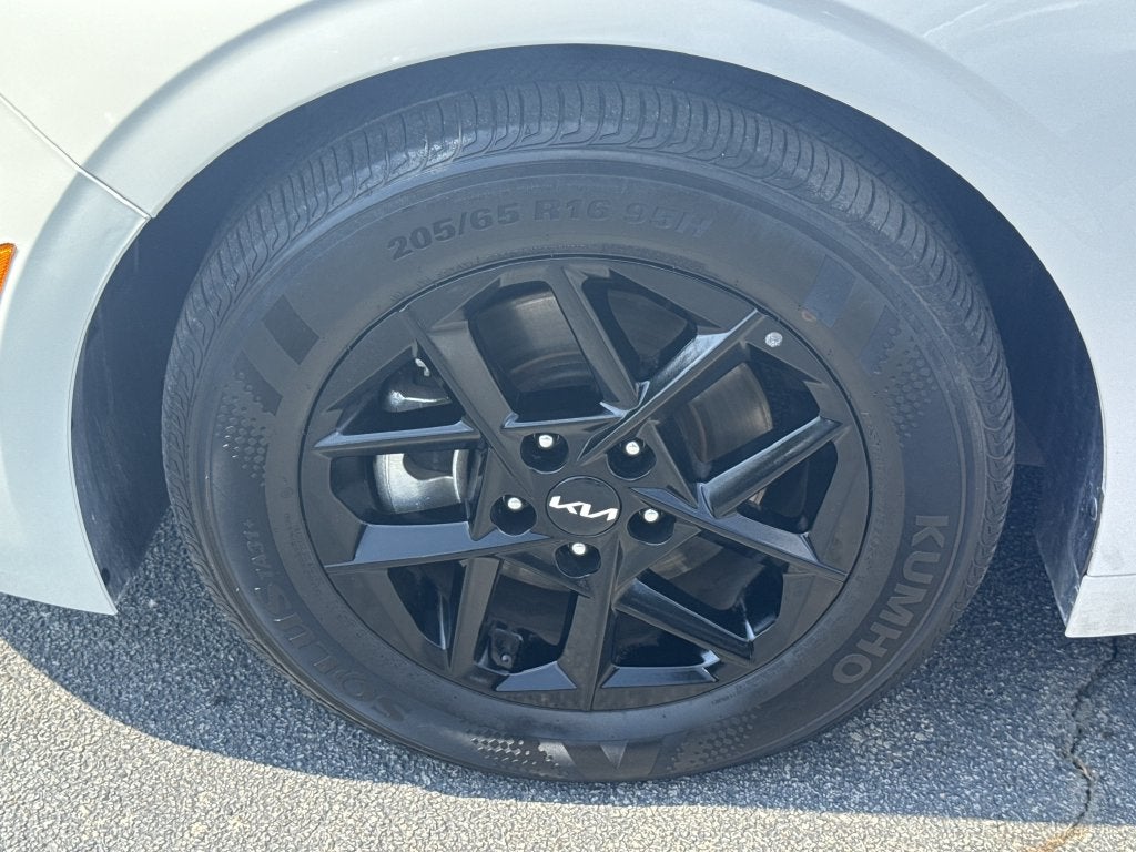 2026 Kia K5 LXS