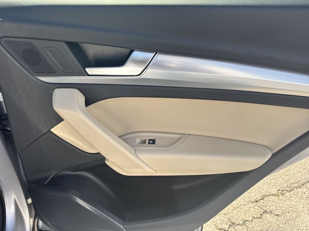 2025 Audi Q5 45 S line Premium quattro