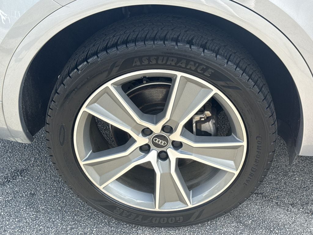 2025 Audi Q5 45 S line Premium quattro