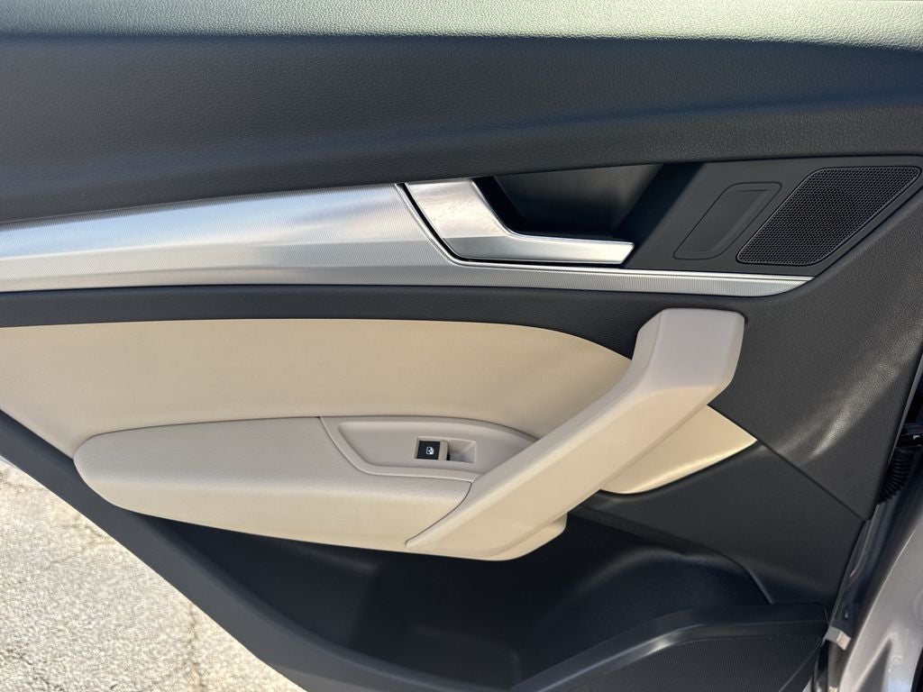 2025 Audi Q5 45 S line Premium quattro
