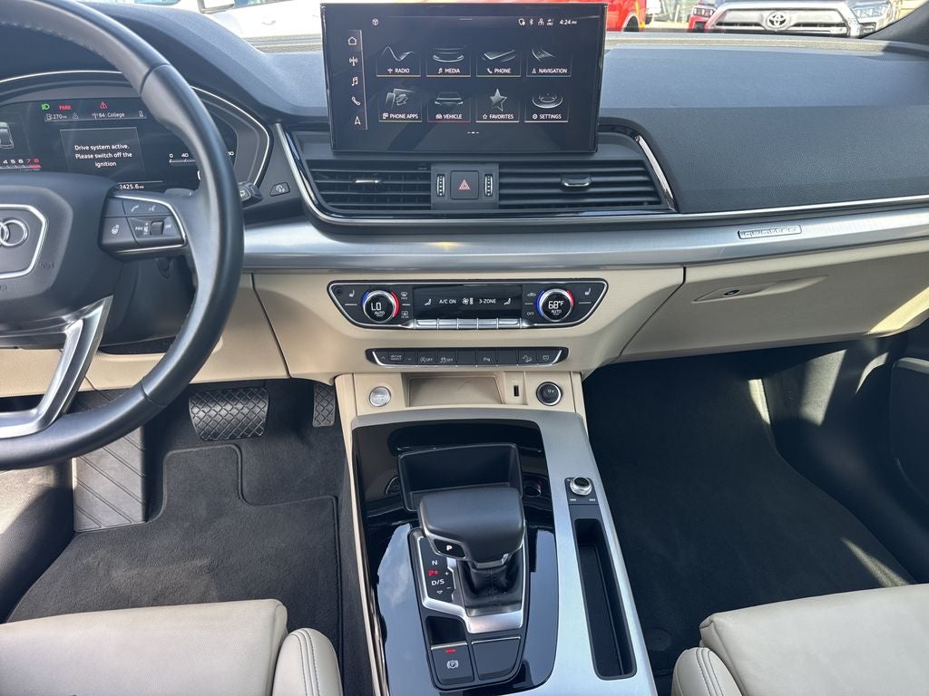 2025 Audi Q5 45 S line Premium quattro