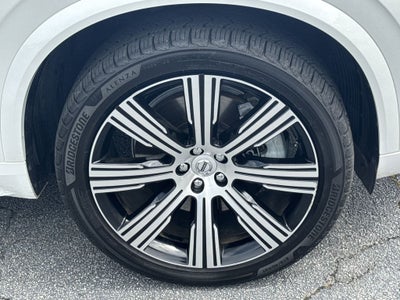 2022 Volvo XC90 Recharge Plug-In Hybrid T8 Inscription 7 Passenger