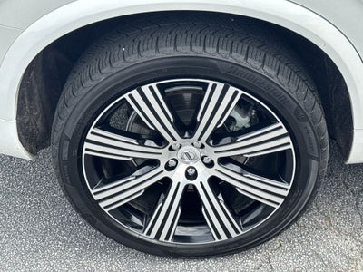 2022 Volvo XC90 Recharge Plug-In Hybrid T8 Inscription 7 Passenger