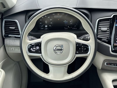 2022 Volvo XC90 Recharge Plug-In Hybrid T8 Inscription 7 Passenger