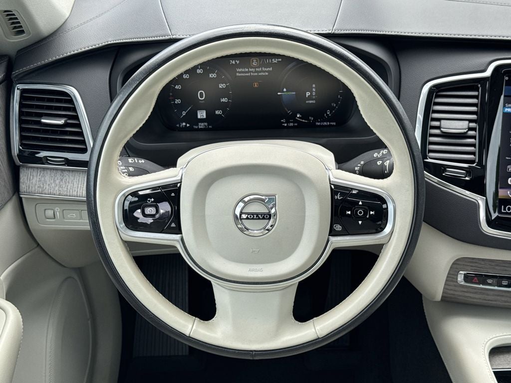 2022 Volvo XC90 Recharge Plug-In Hybrid T8 Inscription 7 Passenger