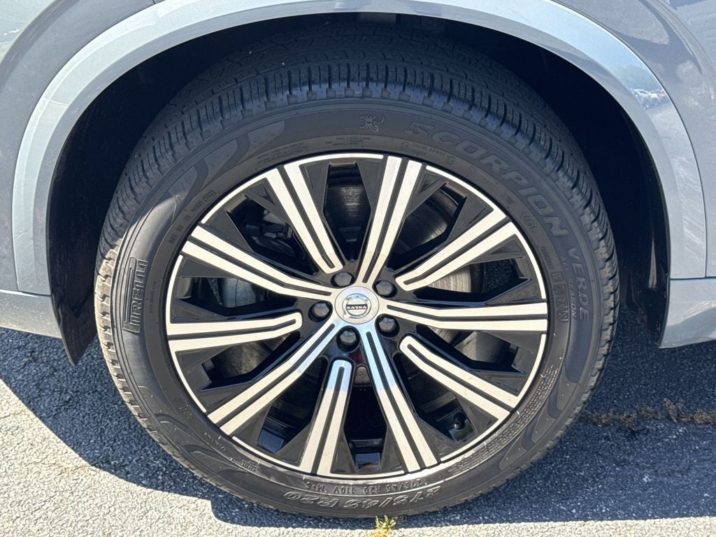 2023 Volvo XC90 B5 Core