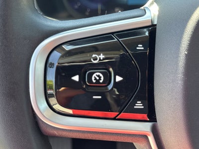 2023 Volvo XC90 B5 Core