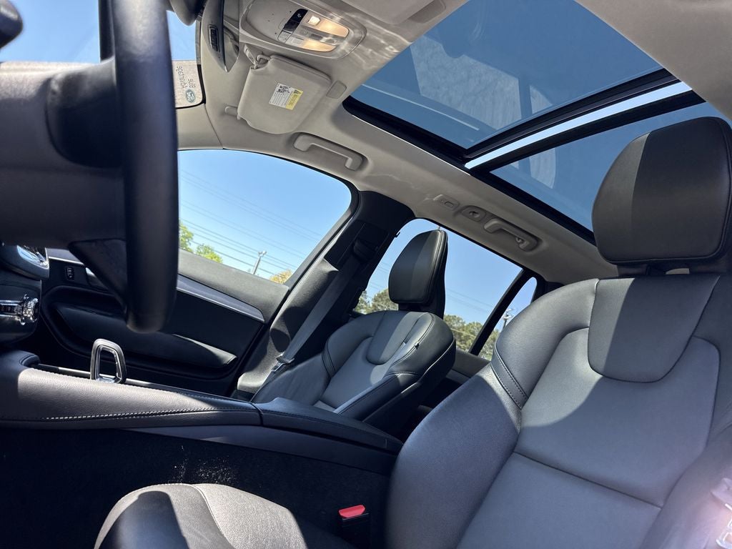 2023 Volvo XC90 B5 Core