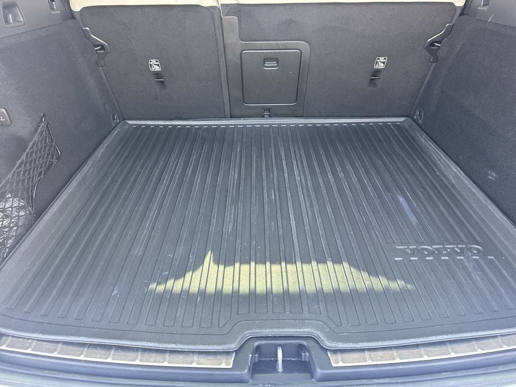2023 Volvo XC60 B5 Ultimate Bright Theme