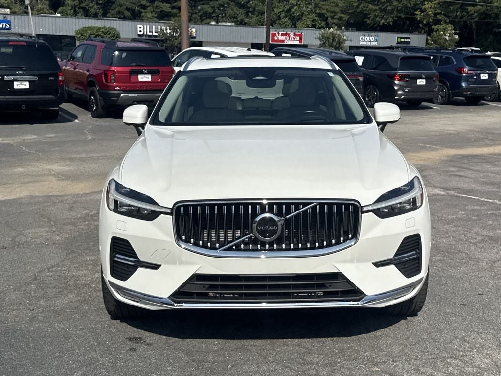 2023 Volvo XC60 B5 Ultimate Bright Theme