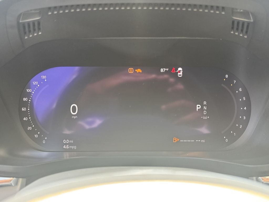 2023 Volvo XC60 B5 Ultimate Bright Theme