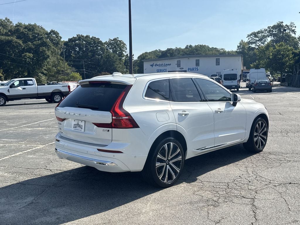 2023 Volvo XC60 B5 Ultimate Bright Theme