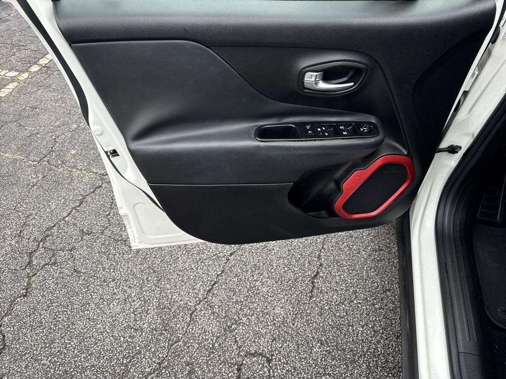 2015 Jeep Renegade Trailhawk