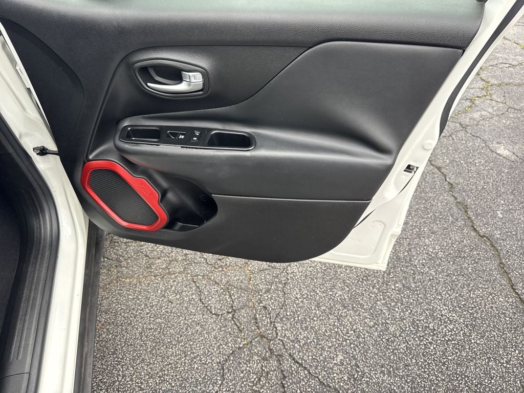 2015 Jeep Renegade Trailhawk