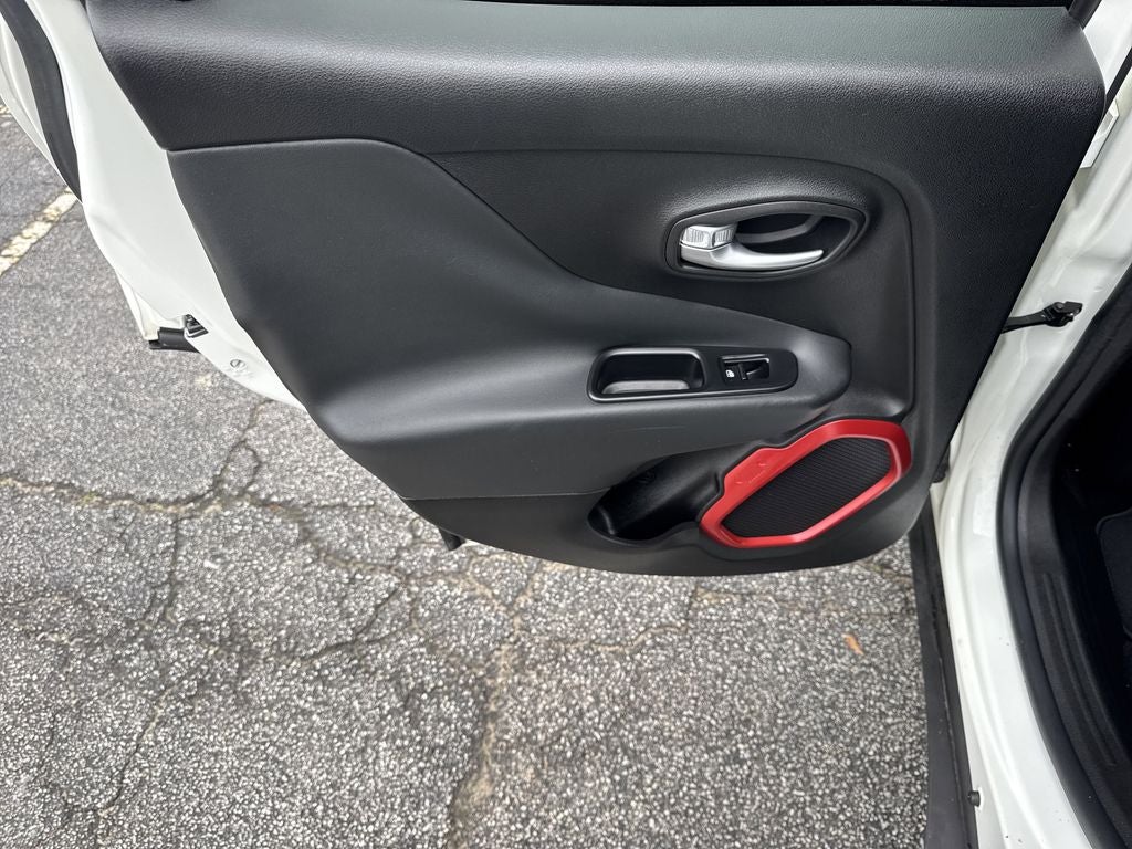 2015 Jeep Renegade Trailhawk