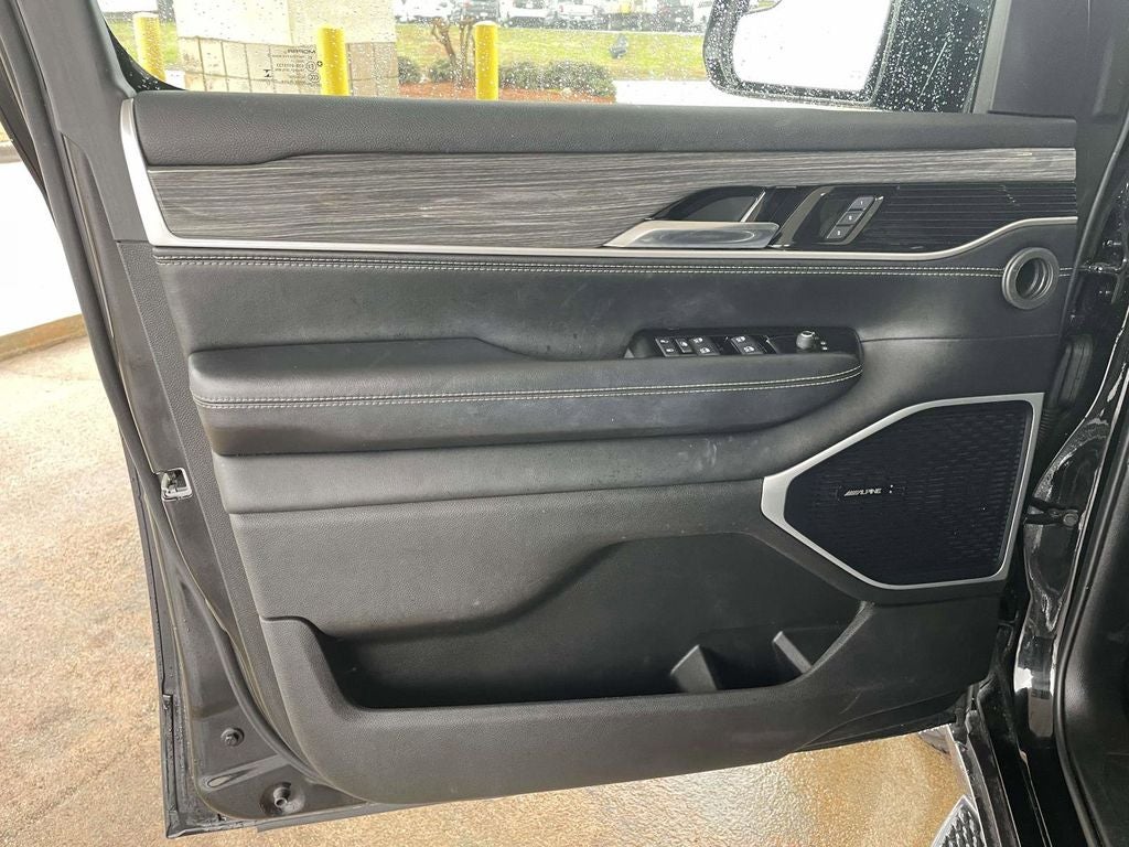 2022 Jeep Wagoneer Series II