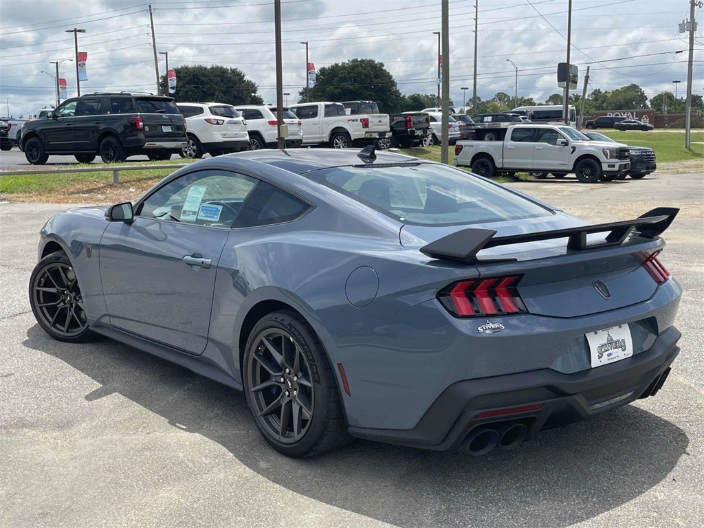 2025 Ford Mustang Dark Horse