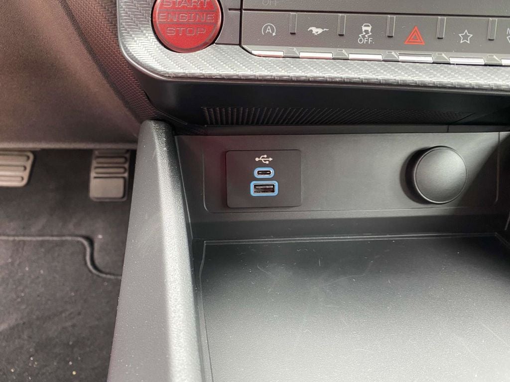 2025 Ford Mustang EcoBoost