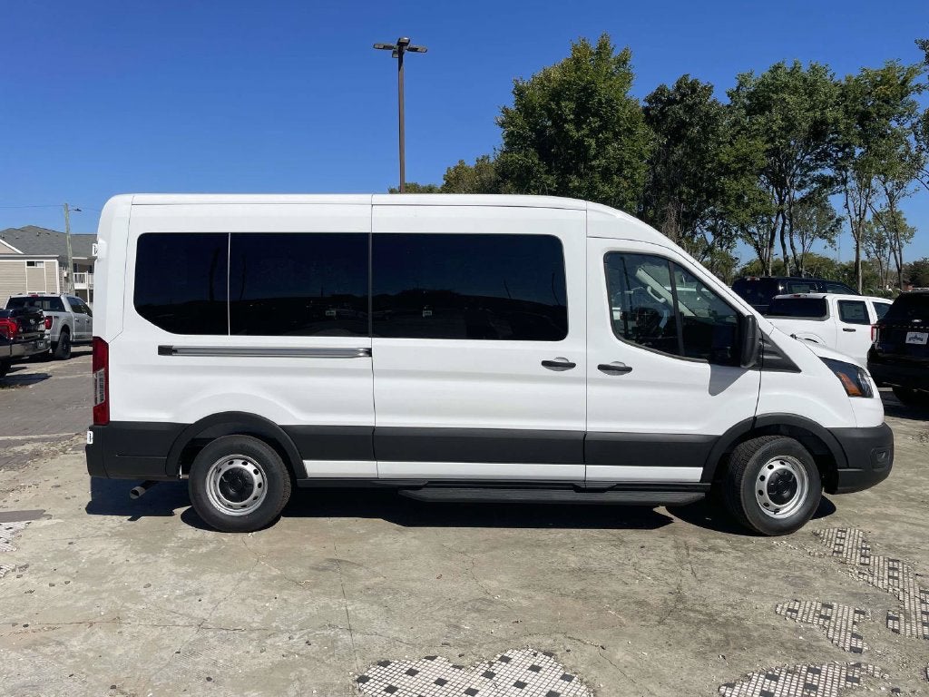 2027 Ford Transit-350 XLT