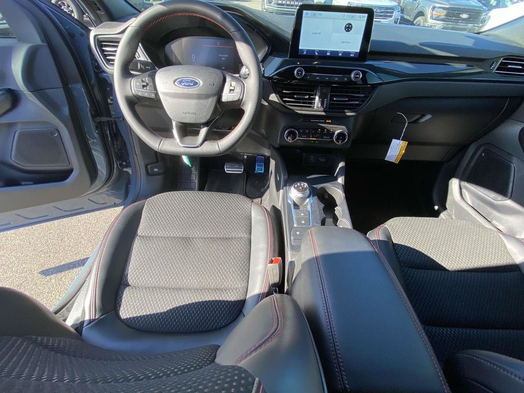 2025 Ford Escape Hybrid ST-Line