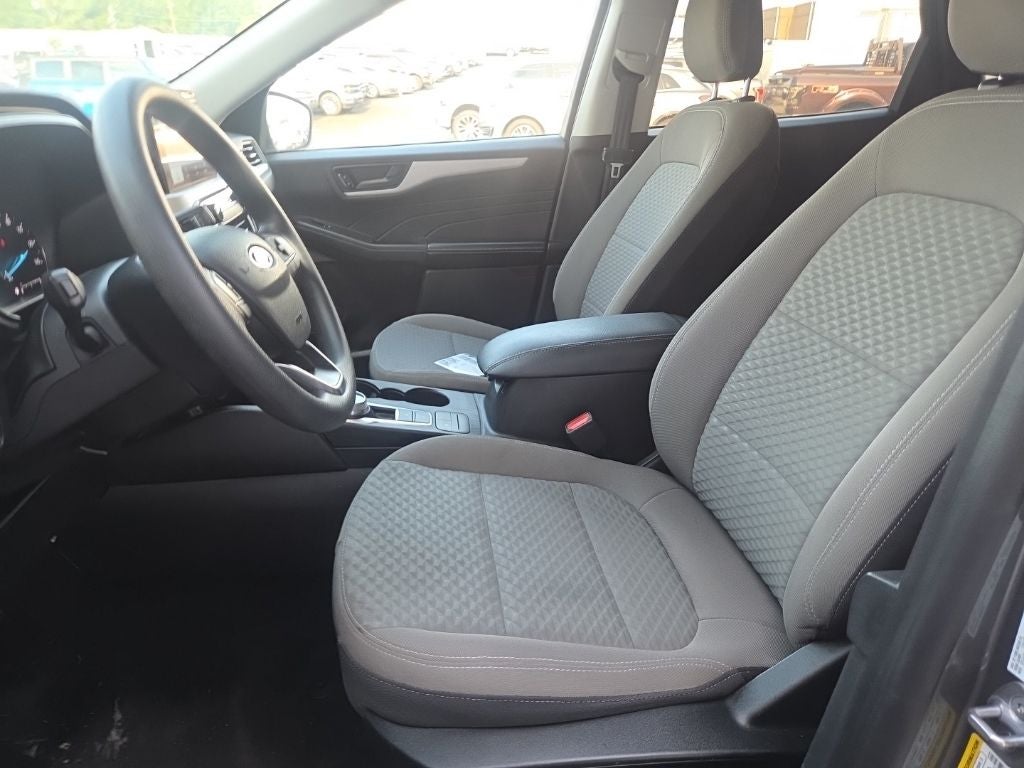 2022 Ford Escape Hybrid SE