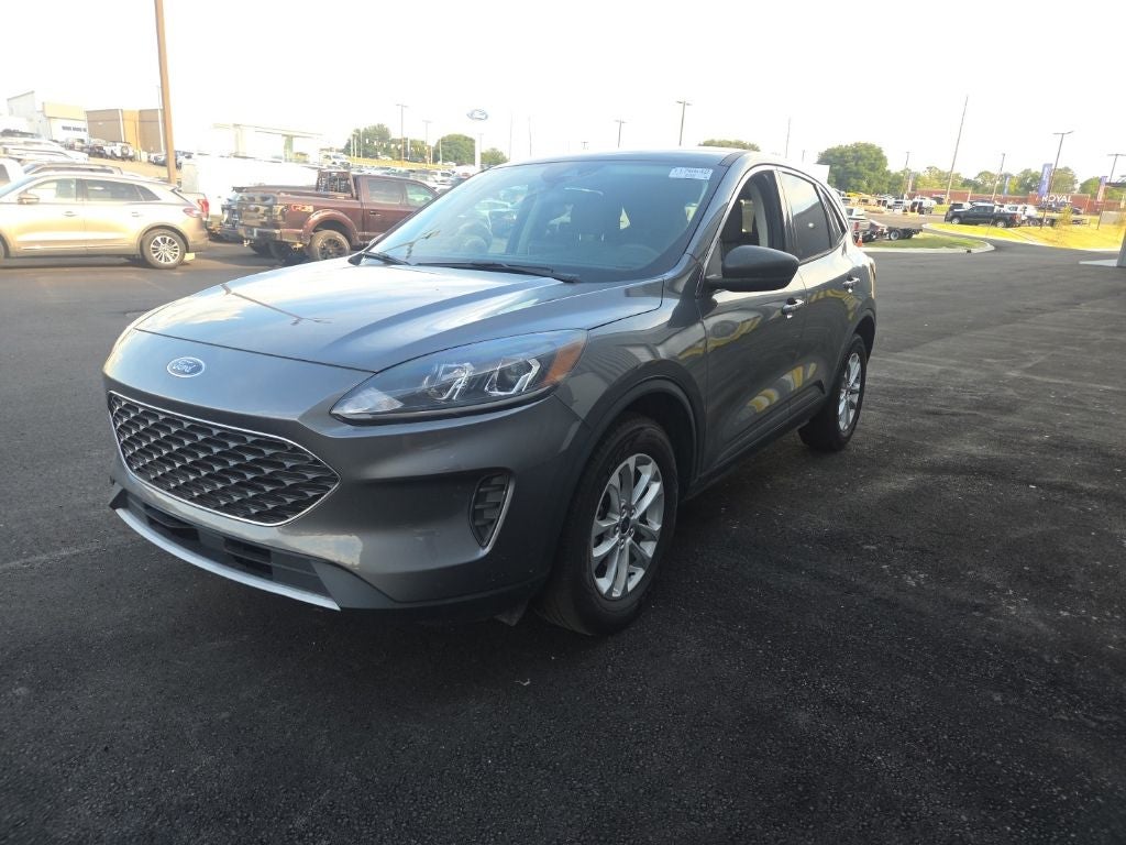 2022 Ford Escape Hybrid SE