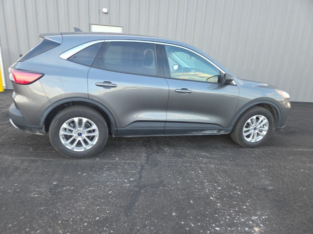 2022 Ford Escape Hybrid SE