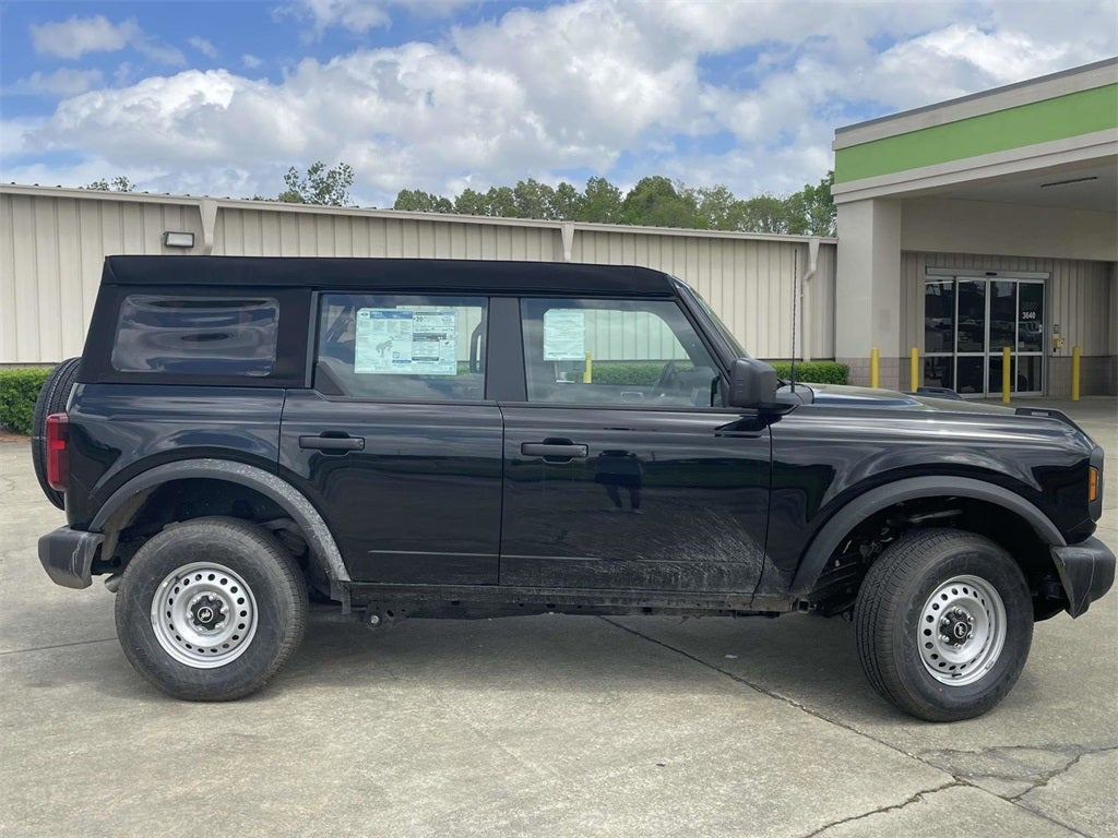 2025 Ford Bronco Base