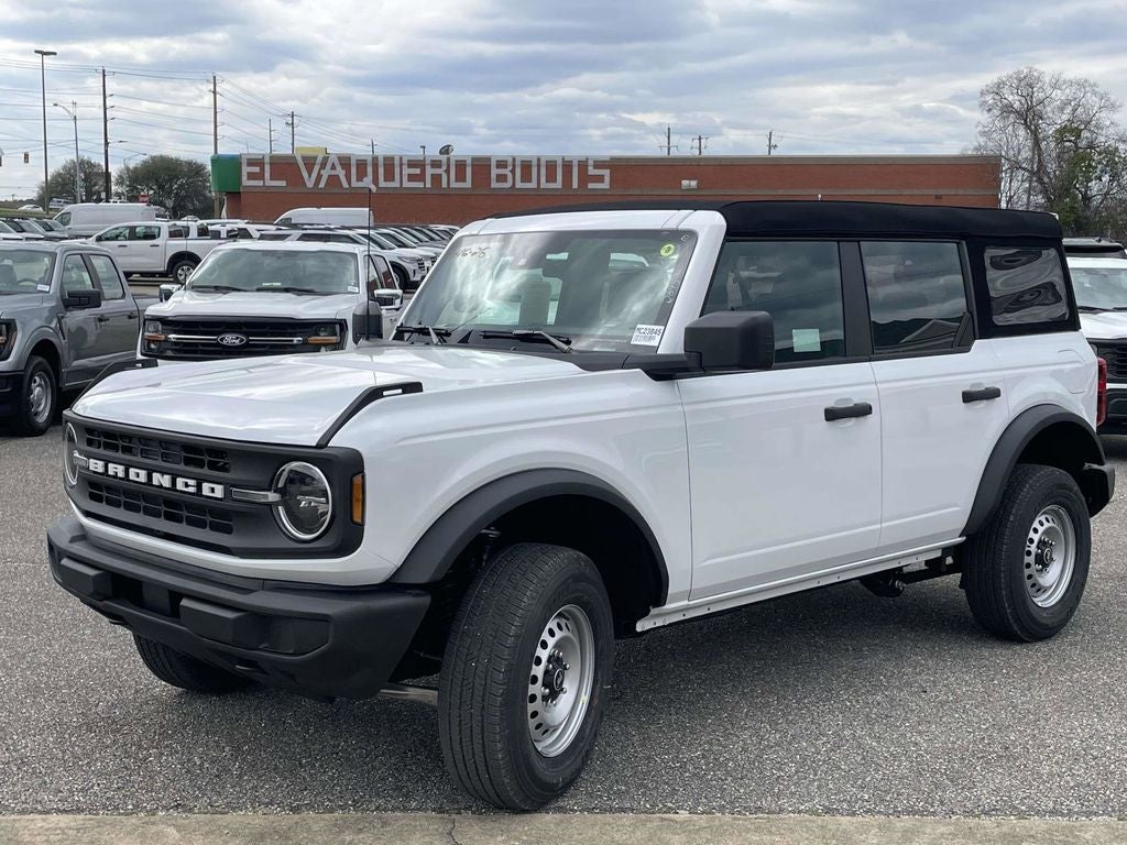 2026 Ford Bronco Base