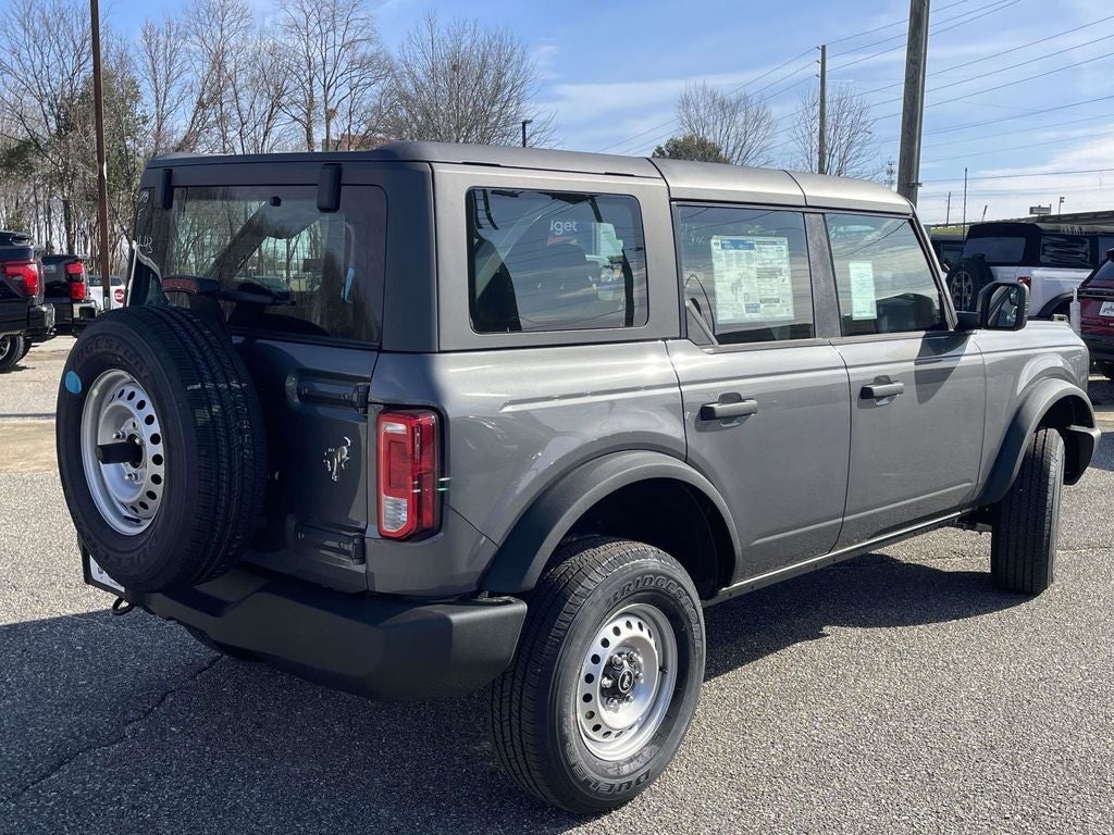 2025 Ford Bronco Base