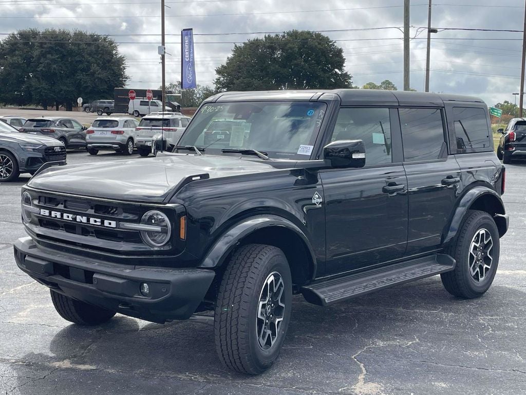 2025 Ford Bronco Outer Banks