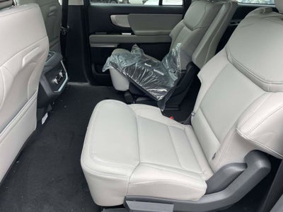 2027 Ford Expedition Max Active
