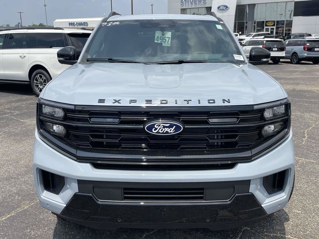 2027 Ford Expedition Max Platinum