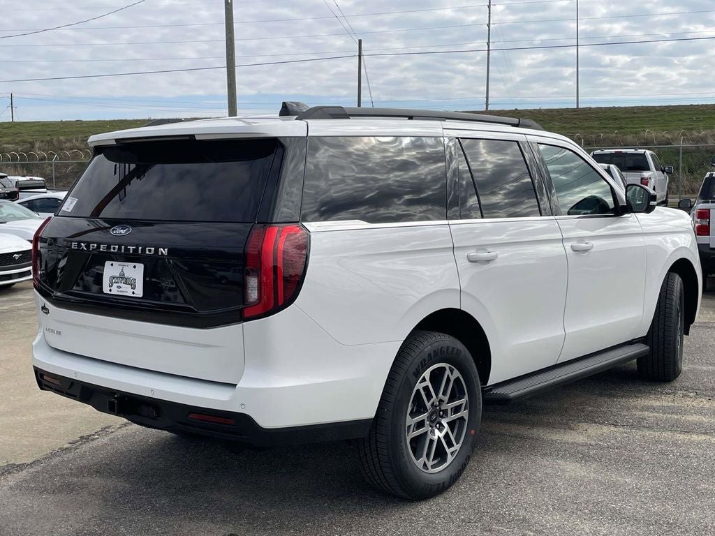 2026 Ford Expedition Active