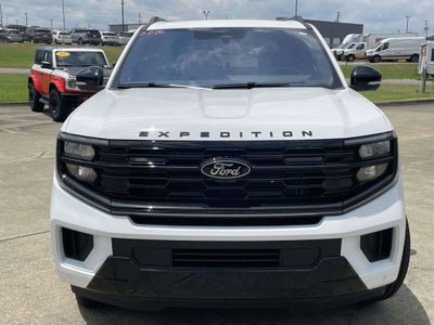 2025 Ford Expedition Platinum