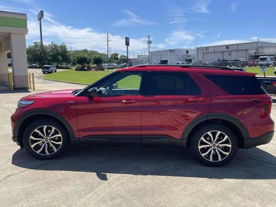 2022 Ford Explorer ST-Line