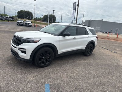 2023 Ford Explorer ST-Line